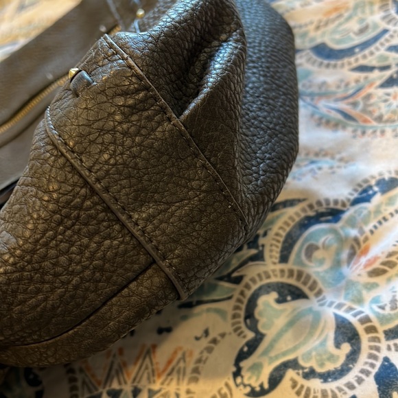 Steve Madden tote - Picture 3 of 9